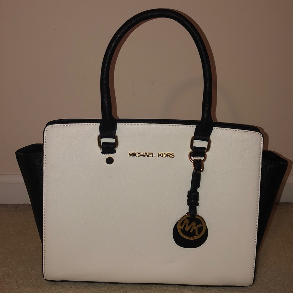 Micheal Kors black and white